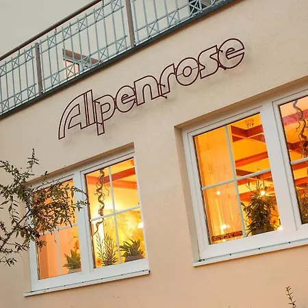 Alpenrose מלון